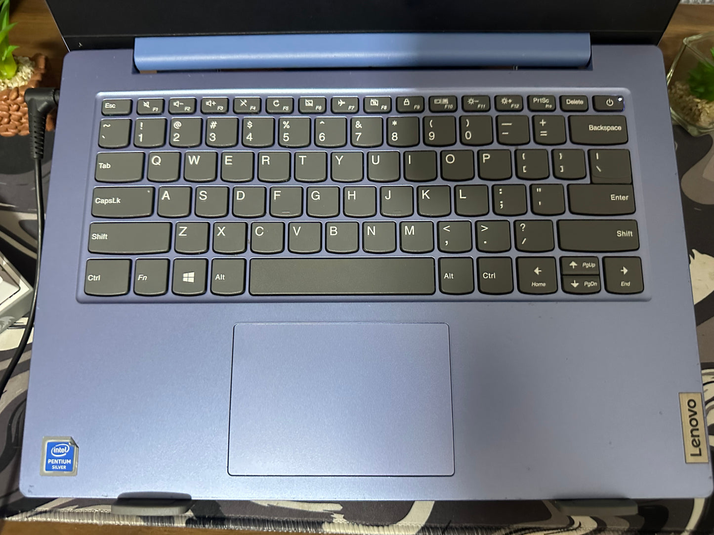 Lenovo Ideapad 1