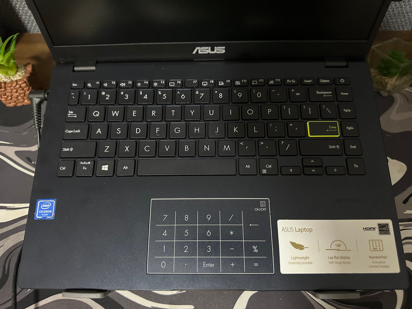 ASUS Vivobook E410MA💎