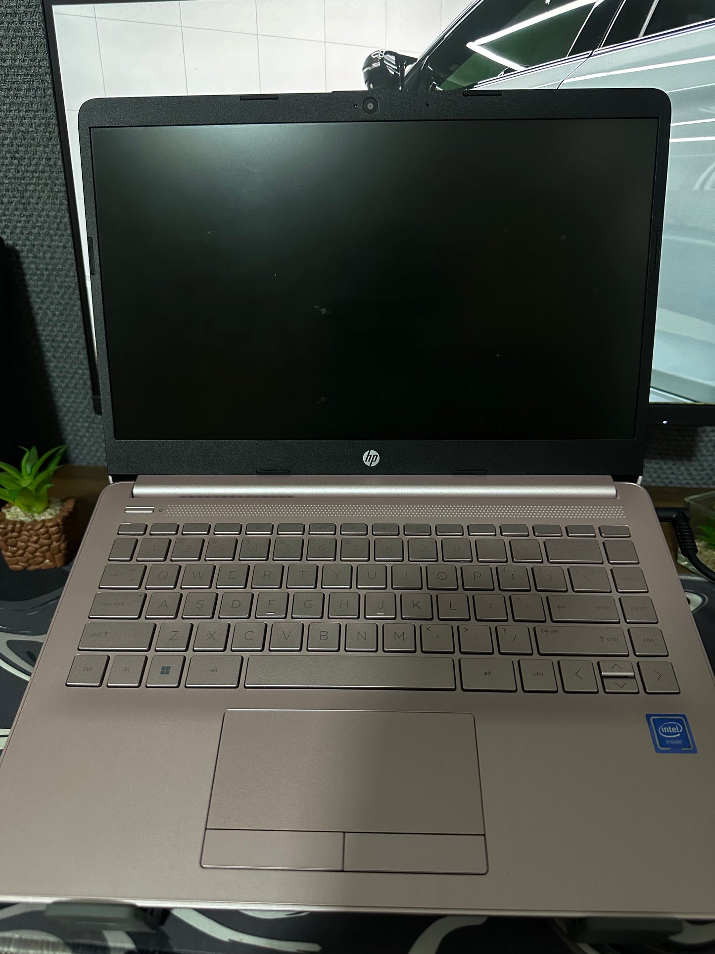 HP Laptop 14-cf
